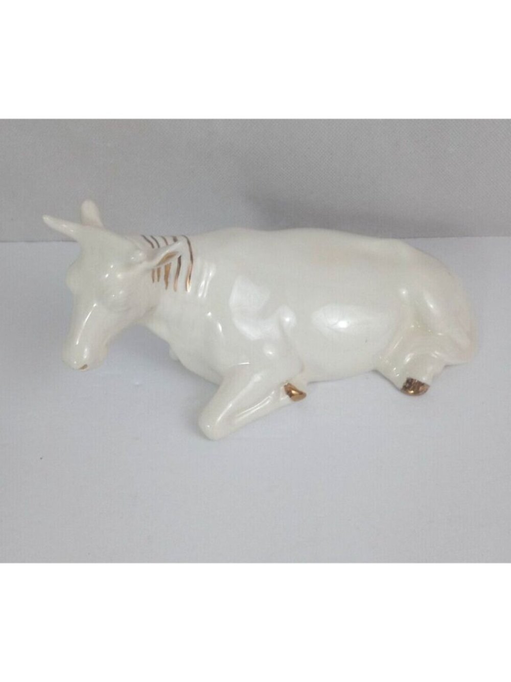 1968 Holland Mold Christmas Nativity Off White & Gold 3.5" Bull